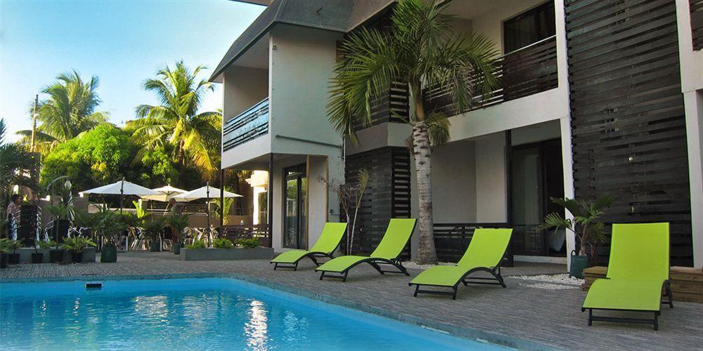 West Palm Inn Flic-en-Flacq Exteriör bild