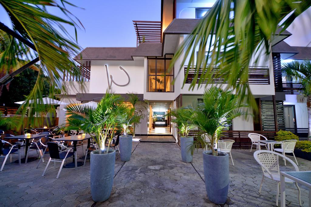West Palm Inn Flic-en-Flacq Exteriör bild