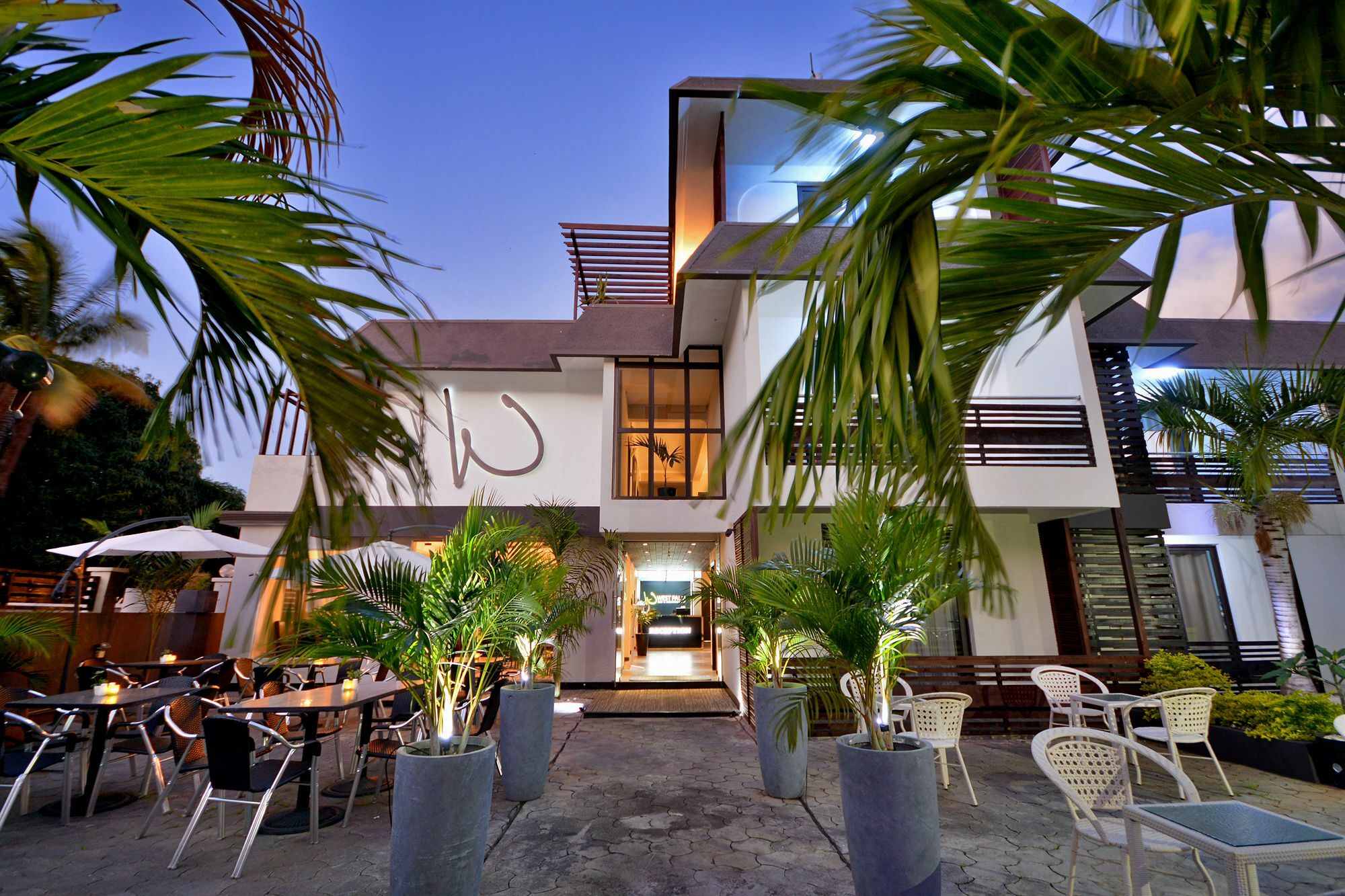 West Palm Inn Flic-en-Flacq Exteriör bild